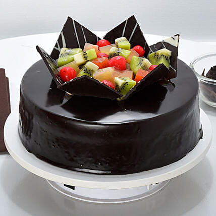 Chocolate N Fruit Duet Cake