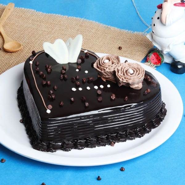 Heart Shape Red Velvet Cake - Local Gift Wala